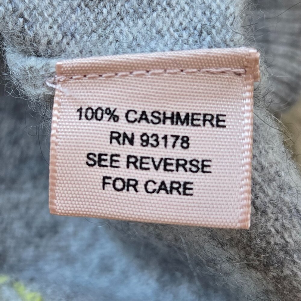 NWOT Philosophy 100% Cashmere Sweater Grey with Stars - Picture 7 of 10